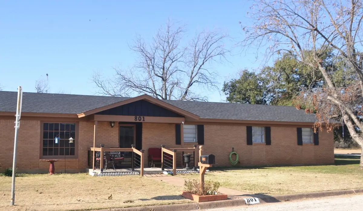 801 Westridge Circle, Breckenridge, TX 76424 - Image #1