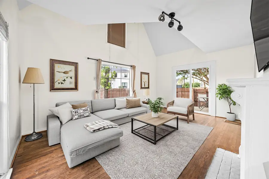 2626 Madera Street, Dallas, TX 75206 - Image #2