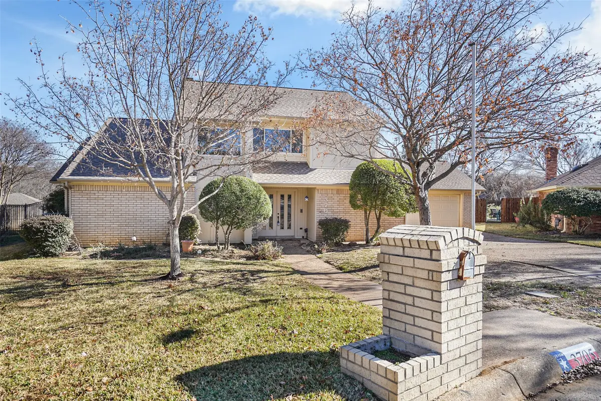 3705 Waycross Court, Arlington, TX 76016 - Image #1