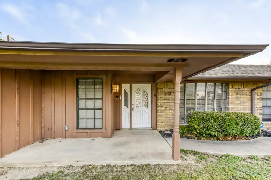 517 Kings Gate Road, Willow Park, TX 76087 - #2