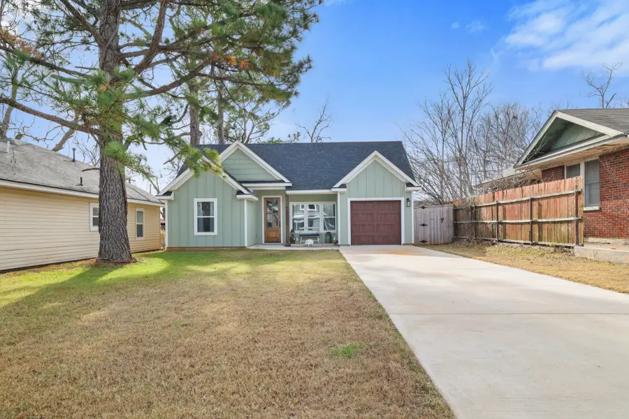 114 W Morton Street, Denison, TX 75021 - Image #2