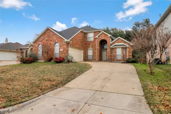 7621 Brook Meadow Lane, Fort Worth, TX 76133