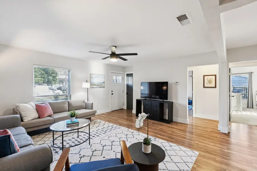 1237 Fuller Drive, Dallas, TX 75218 - Image #2