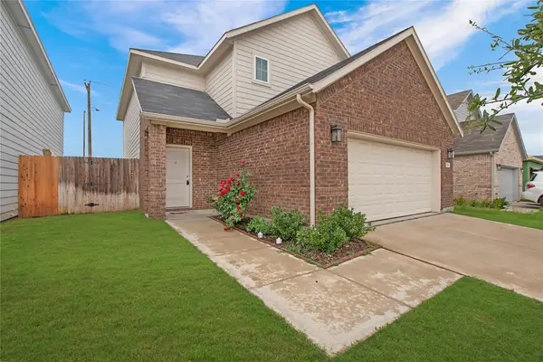 2224 Diamond Drive, Grand Prairie, TX 75051