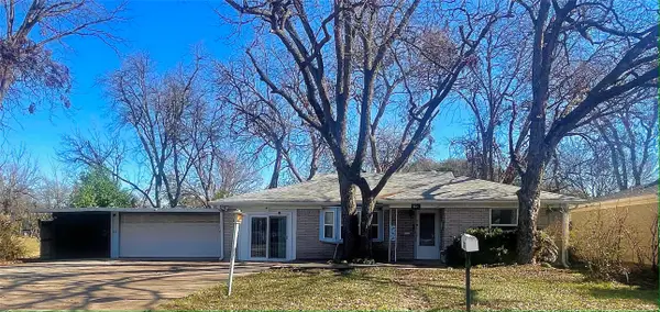 401 S Judd Street, White Settlement, TX 76108