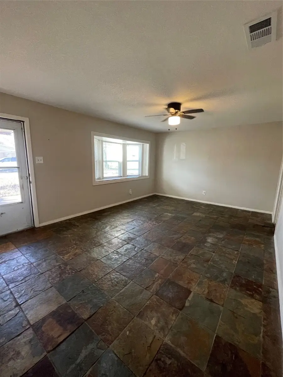 401 S Judd Street, White Settlement, TX 76108 - Image #3