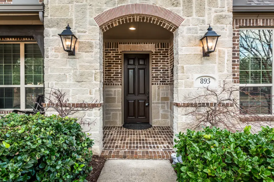 893 Starcreek Parkway, Allen, TX 75013 - Image #2