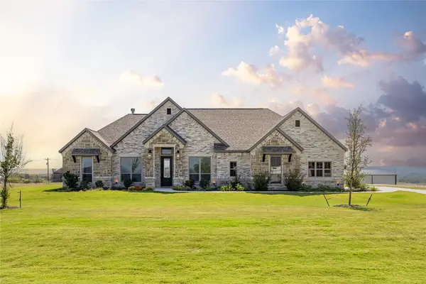 209 Oak Meadow Lane, Weatherford, TX 76085