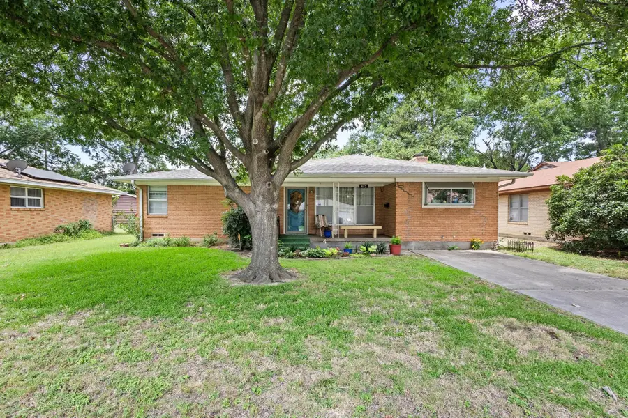 405 Meadow Drive, Gainesville, TX 76240 - Image #3