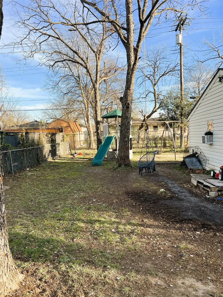 1304 Juanita Street, Mesquite, TX 75149 - #3