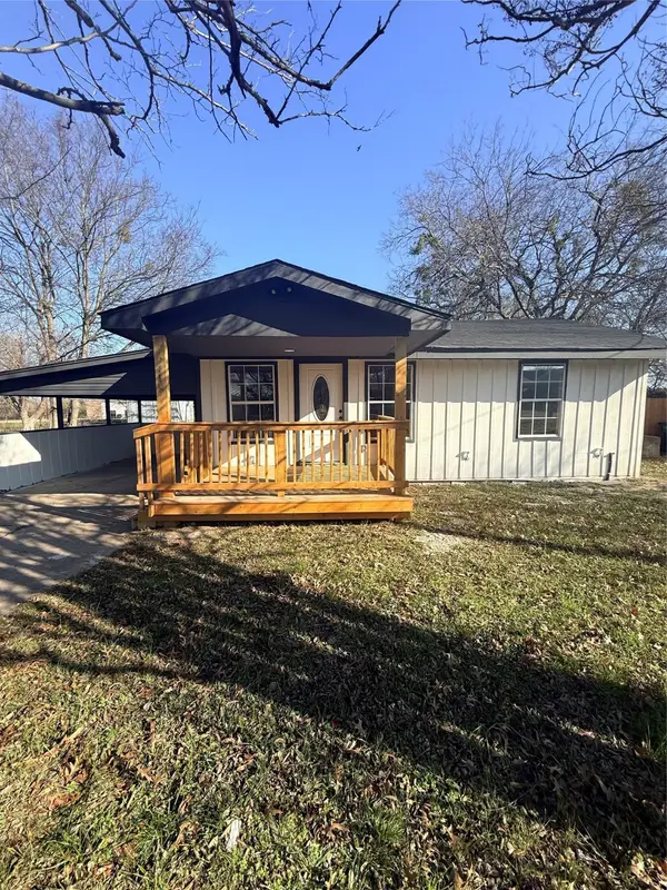 107 Gunter Street, Wills Point, TX 75169