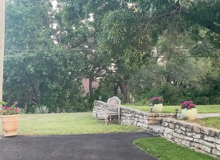 208 W 7th Street W, Weatherford, TX 76086 - Image #3