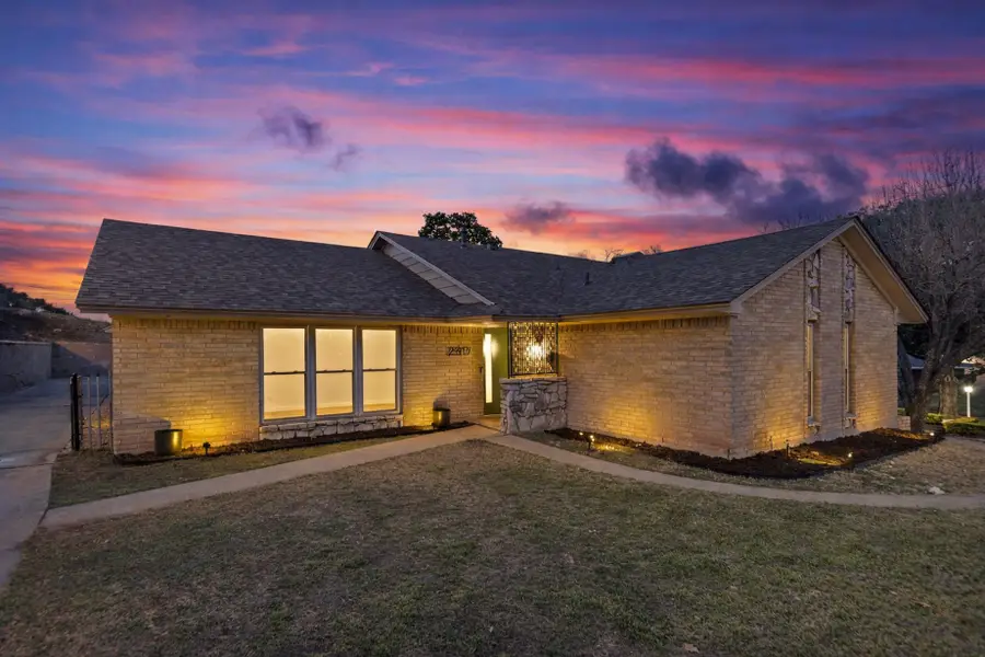 2317 Gibbs Williams Circle, Dallas, TX 75224 - Image #3