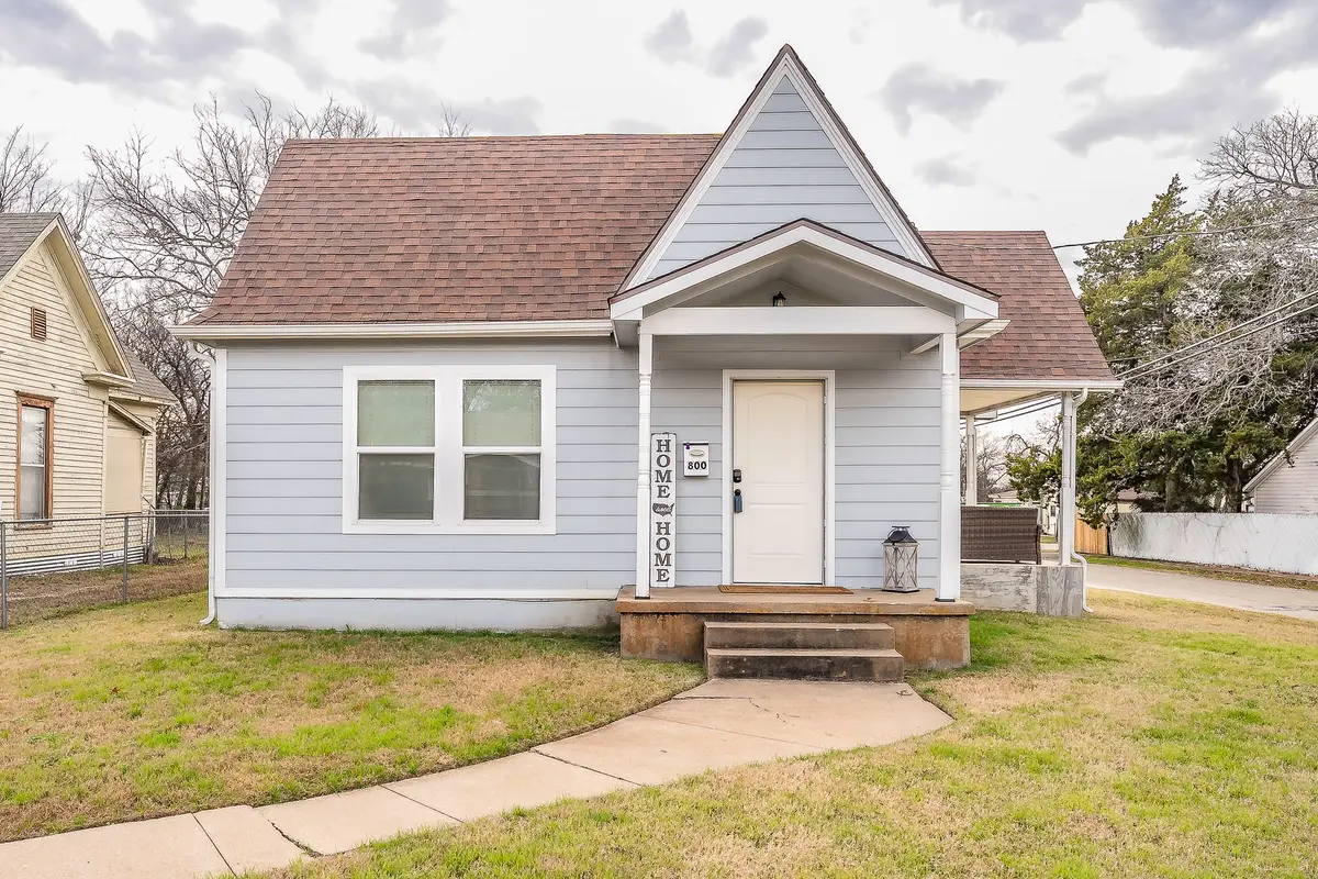 800 E Elm Street, Hillsboro, TX 76645 - Image #1