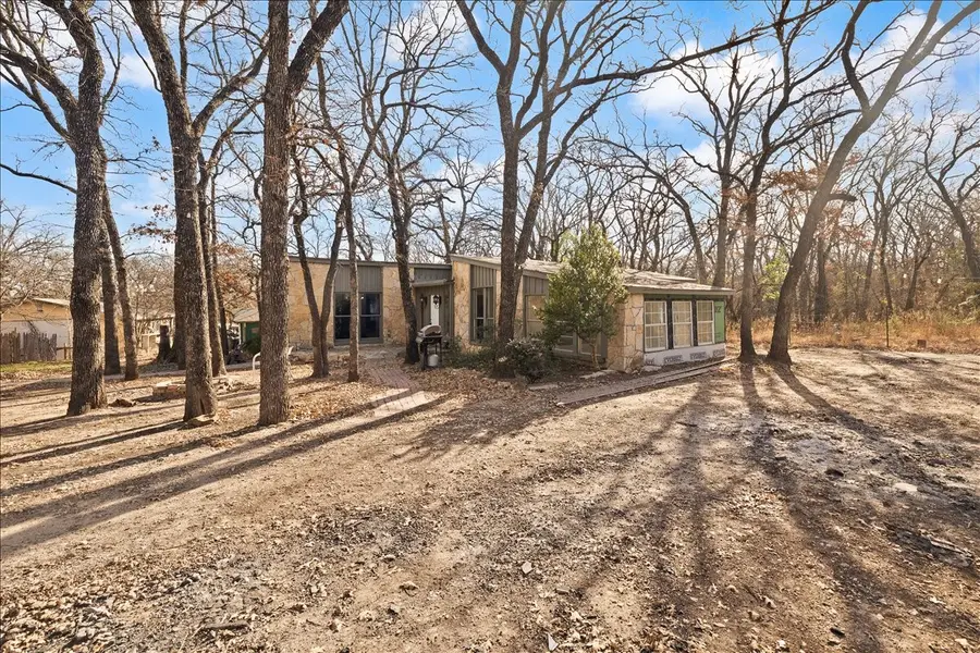 100 Sands Drive, Azle, TX 76020 - #3