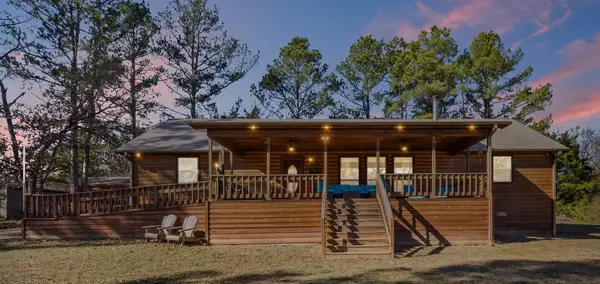 3877 County Road 4220, Commerce, TX 75428