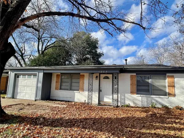 1203 Belvedere Drive, Arlington, TX 76010