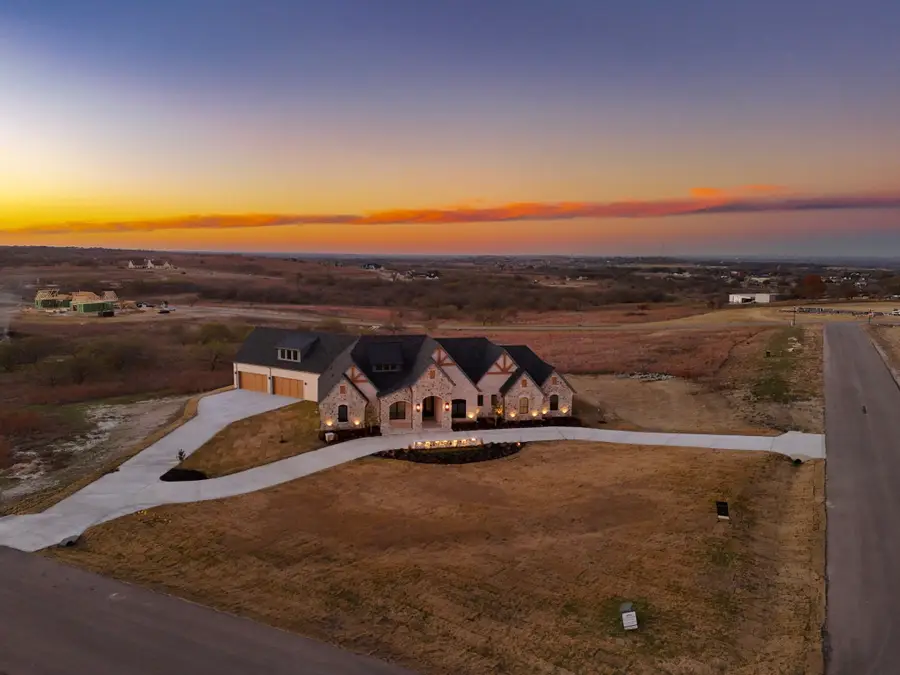 404 Pedernales Drive, Aledo, TX 76008 - Image #2