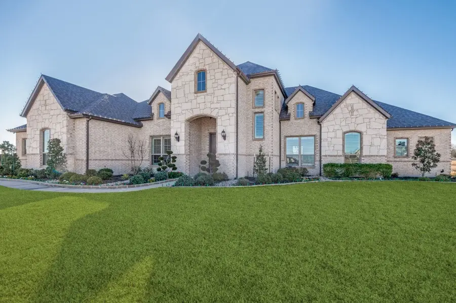 8210 Palmer Lane, Waxahachie, TX 75167 - Image #2