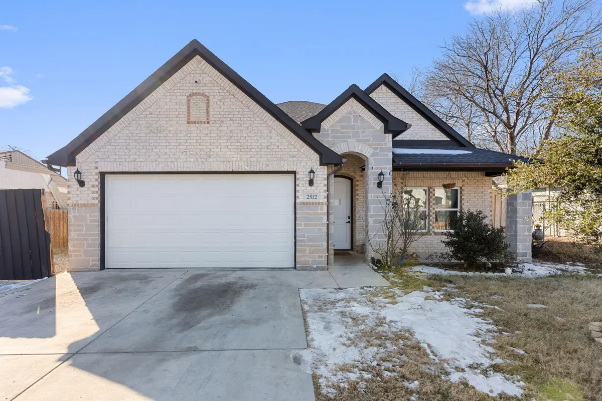 2512 High Crest Avenue, Fort Worth, TX 76111 - Image #1