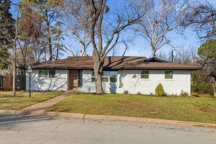 1509 University Drive, Arlington, TX 76013 - Image #2