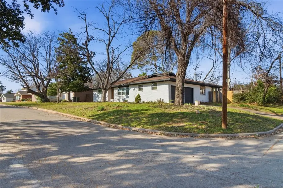 1509 University Drive, Arlington, TX 76013 - Image #3