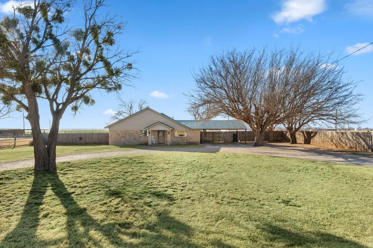 1137 Us Highway 82 W, Seymour, TX 76380 - Image #1