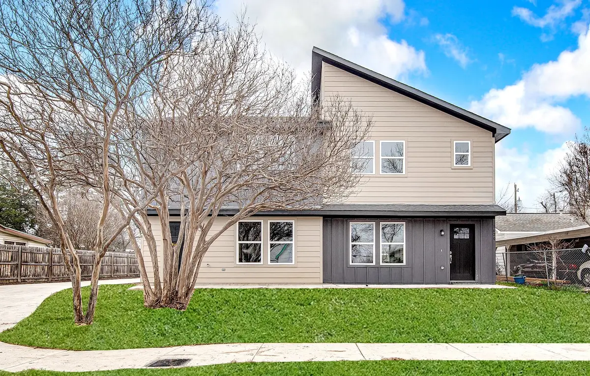 320 W Gambrell Street, Fort Worth, TX 76110 - Image #1