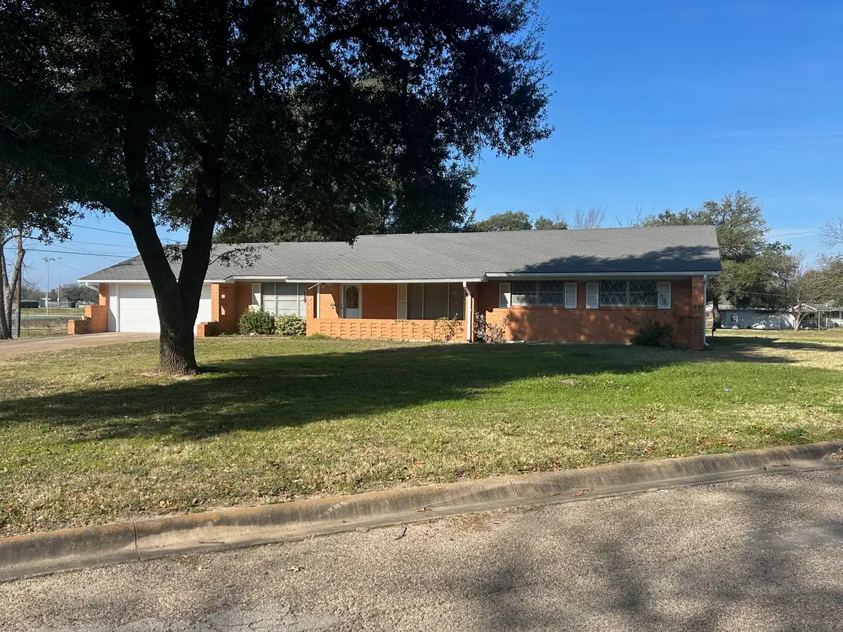910 Varella, Mexia, TX 76667 - Image #1
