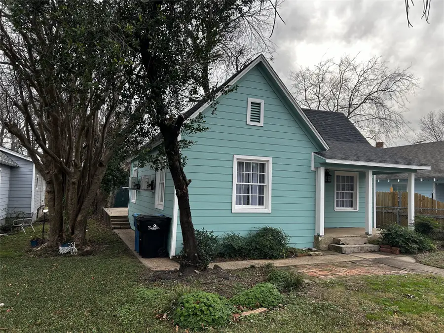 908 W Chestnut Street, Denison, TX 75020 - Image #2