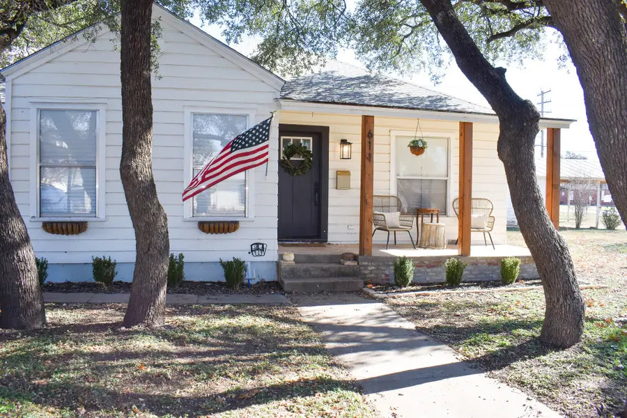 611 Poplar, Brady, TX 76825 - Image #3