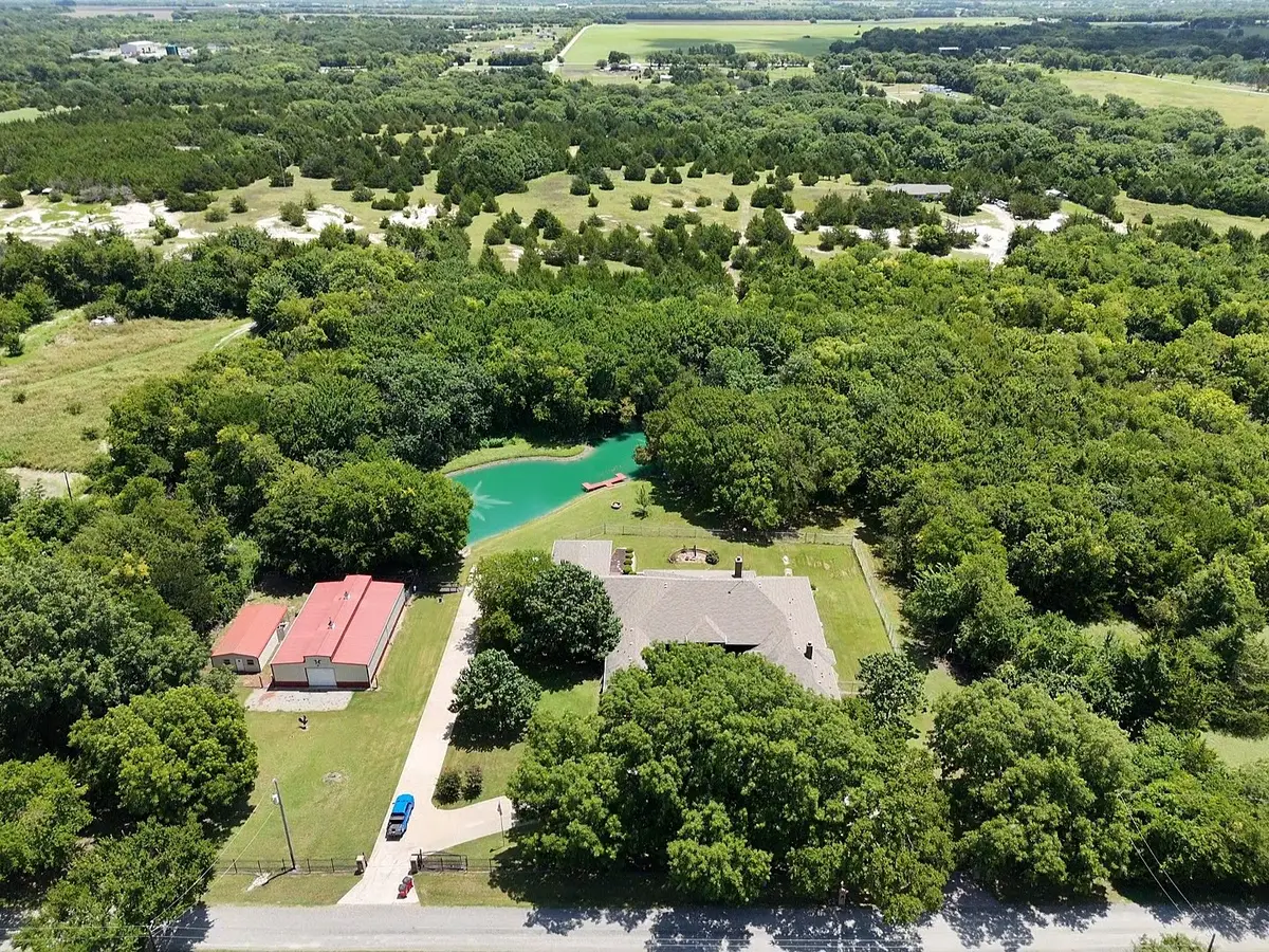 636 Possom Trot Hollow Road, Whitewright, TX 75491 - #1