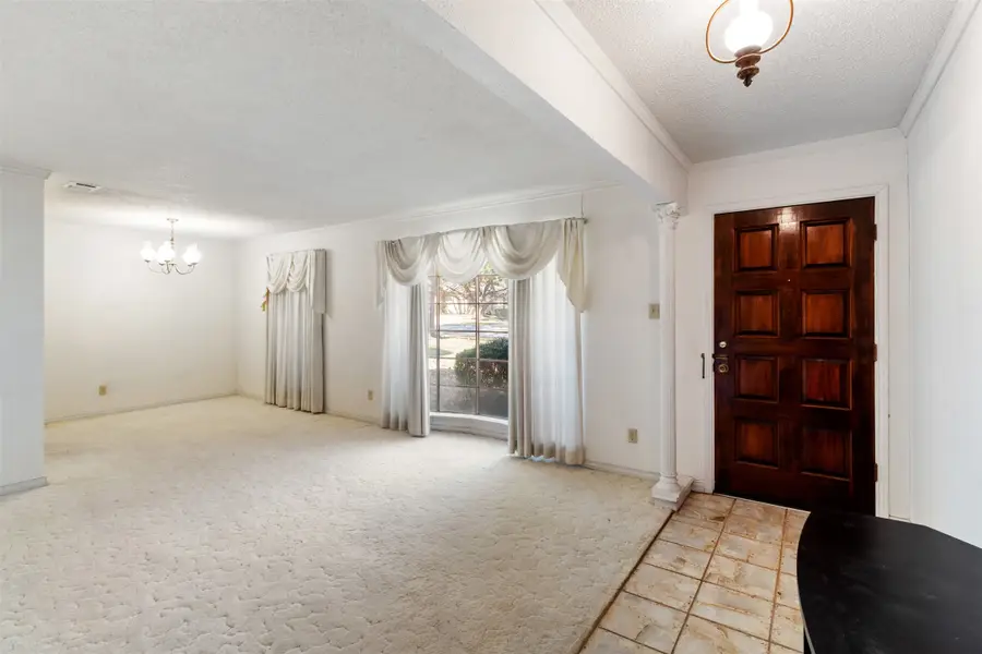 814 Madrid Drive, Duncanville, TX 75116 - Image #3