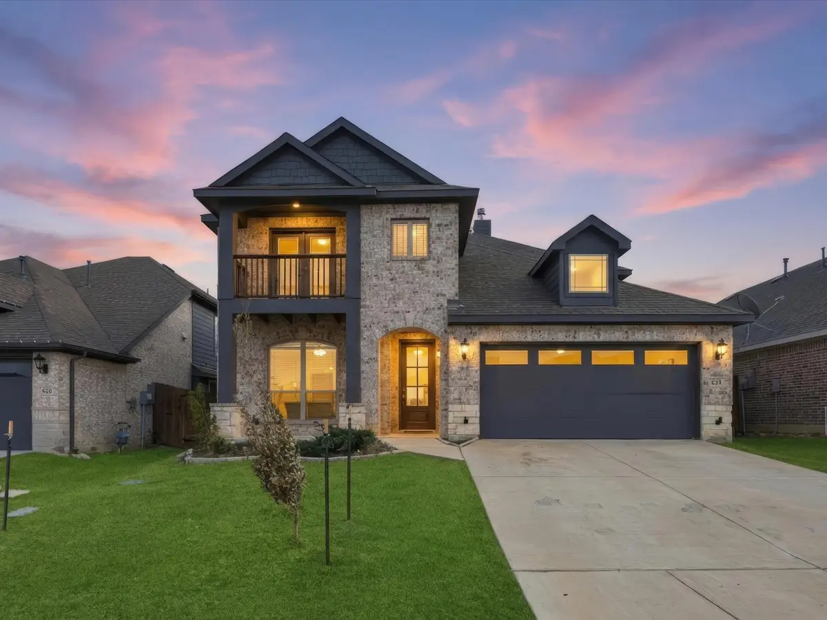 624 Pawprint Hollow, Godley, TX 76044 - Image #1