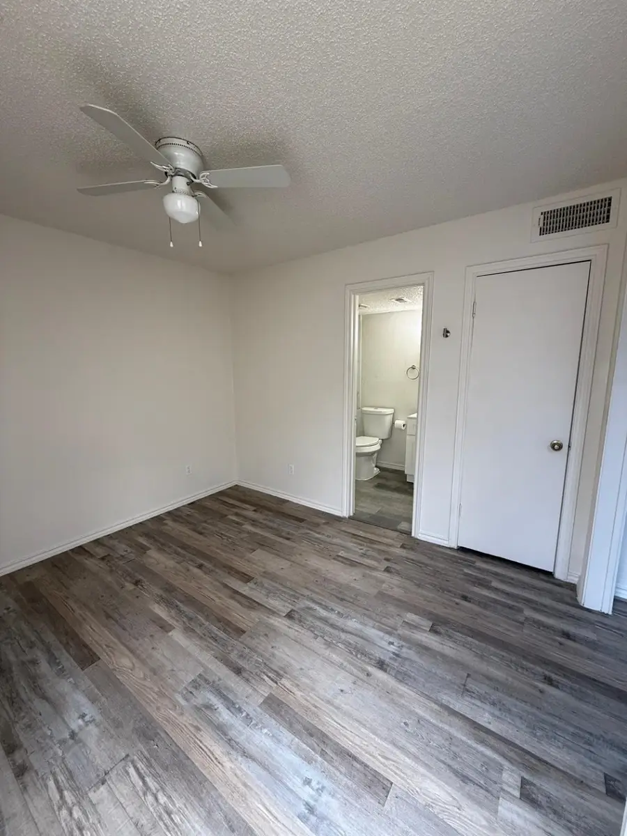 9807 Walnut Street #D 304, Dallas, TX 75243 - Image #2