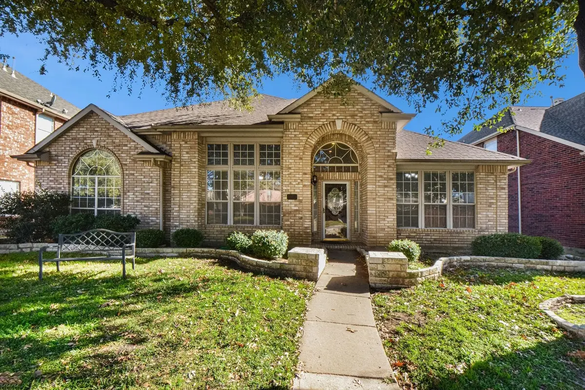 1005 Creek Bnd, Carrollton, TX 75007 - Image #1