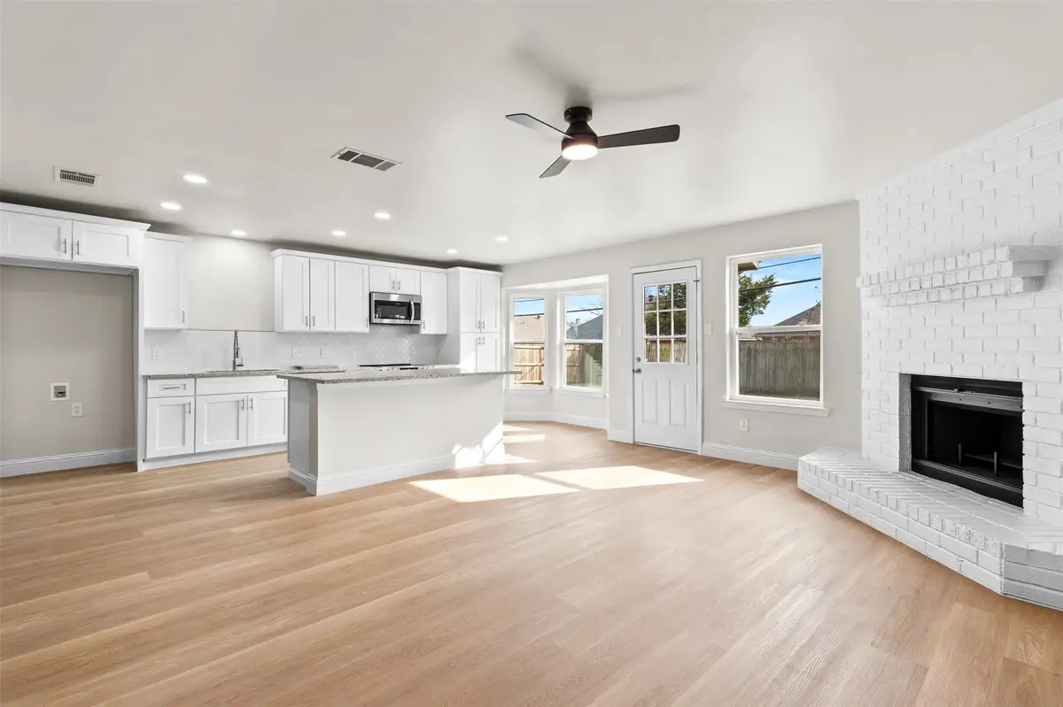 6524 Kary Lynn Drive S, Watauga, TX 76148 - Image #1