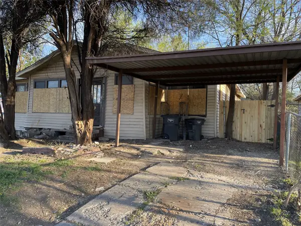 1136 E Leuda Street, Fort Worth, TX 76104