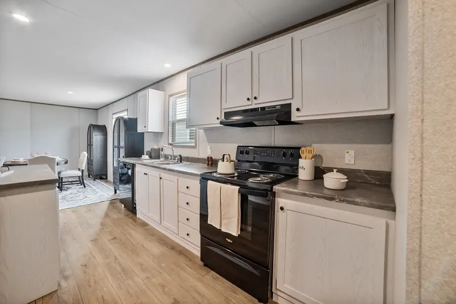 3106 Smyrna Road, Sunset, TX 76270 - Image #3