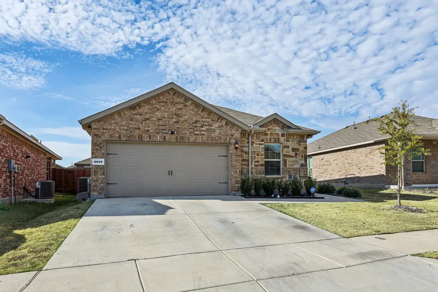 8629 Angel Gardens Drive, Fort Worth, TX 76179 - Image #3