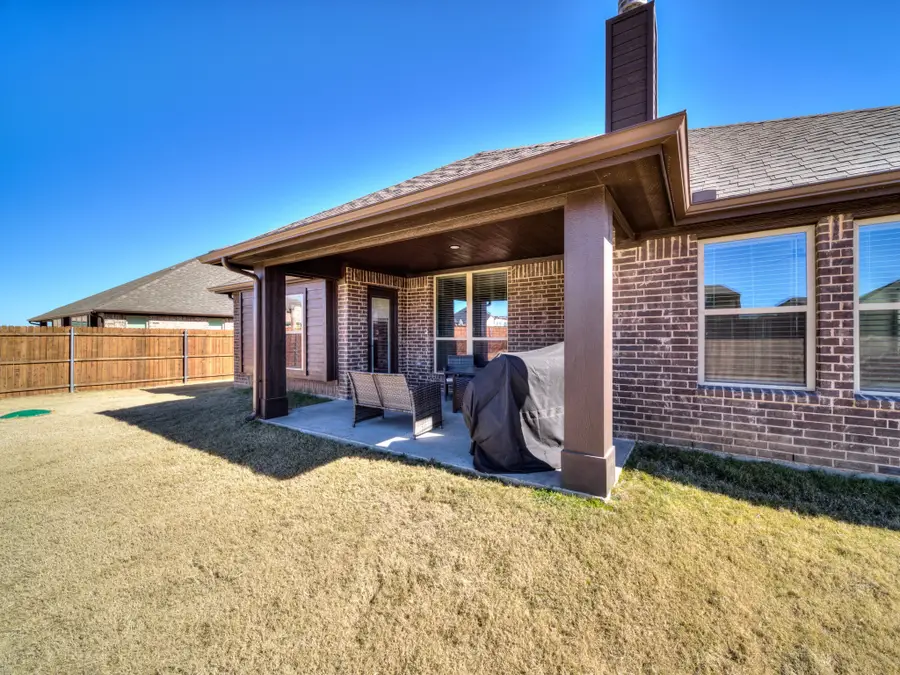 12729 Barretta Drive, Godley, TX 76044 - Image #2