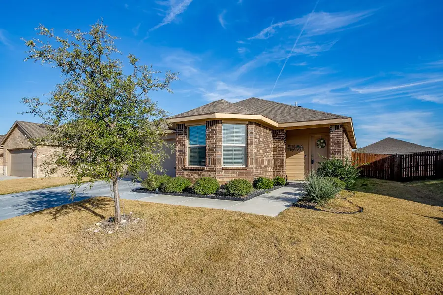 714 Rendyn Way, Cleburne, TX 76033 - Image #3