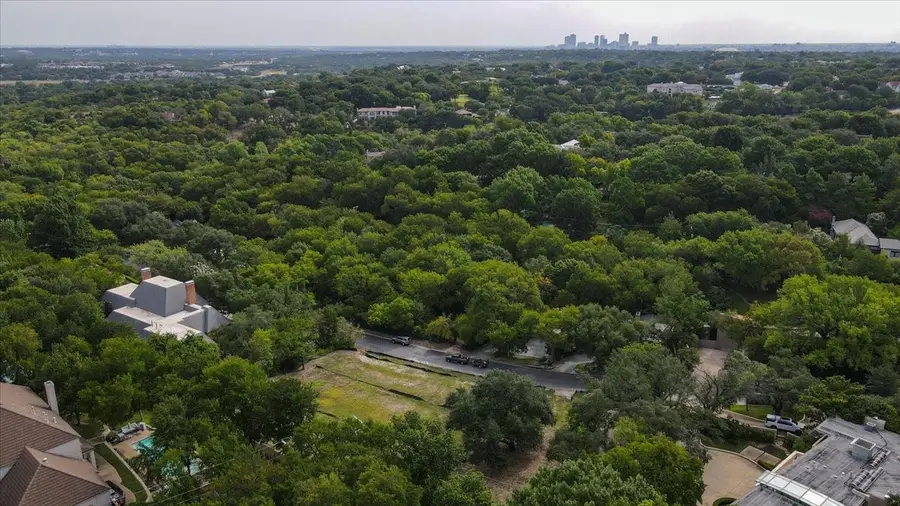 2004 Indian Creek Drive, Westover Hills, TX 76107 - #2