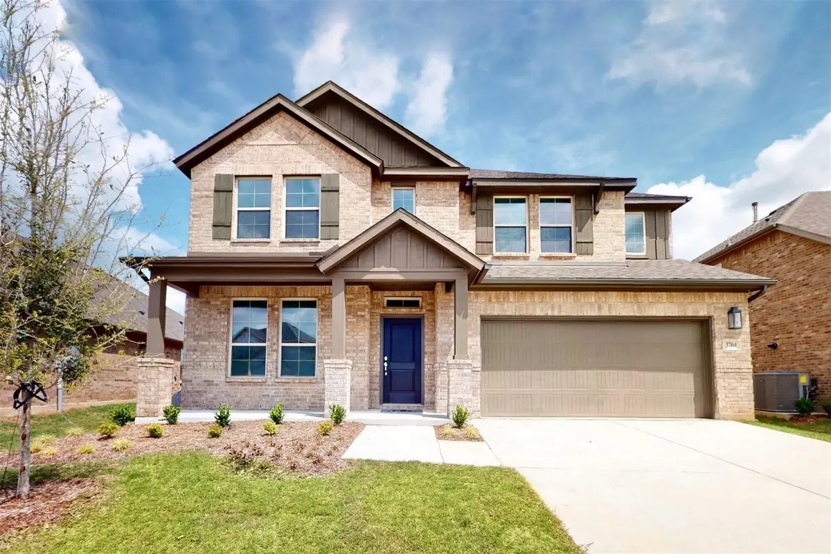 3704 Bluestem Boulevard, Justin Roanoke, TX 76226 - Image #1