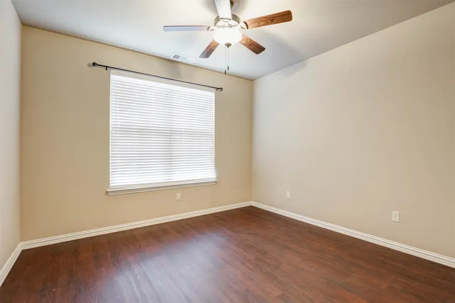 9601 Ravenwood Drive, Denton, TX 76207 - Image #3