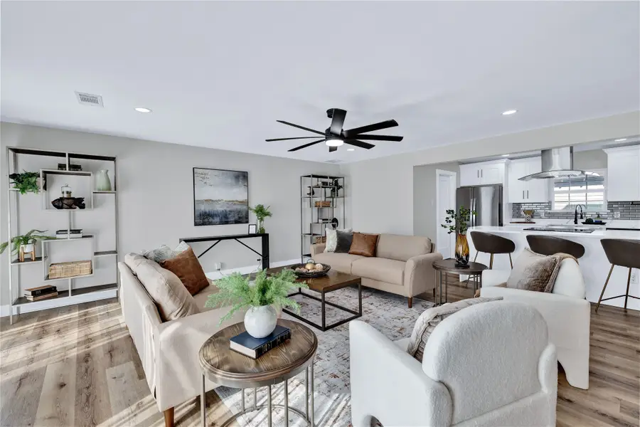 8635 Strathmore Drive, Dallas, TX 75238 - Image #2