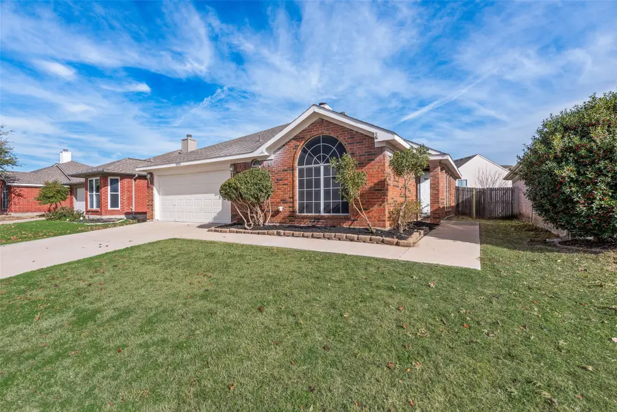 10504 Aransas Drive, Fort Worth, TX 76131 - Image #3