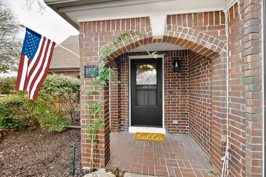 2425 Brook Crest Drive, Mesquite, TX 75150 - Image #3