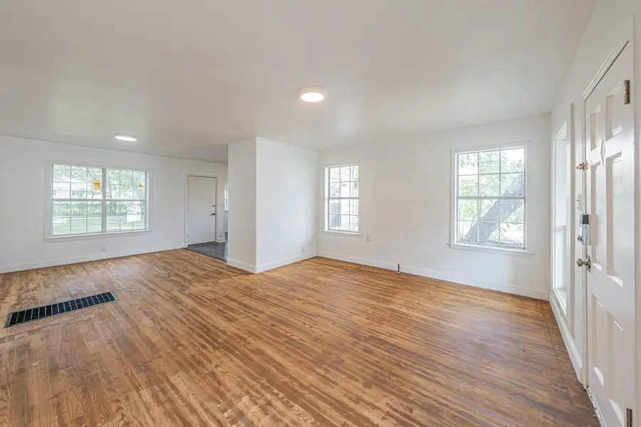 1259 Fernwood Avenue, Dallas, TX 75216 - Image #3