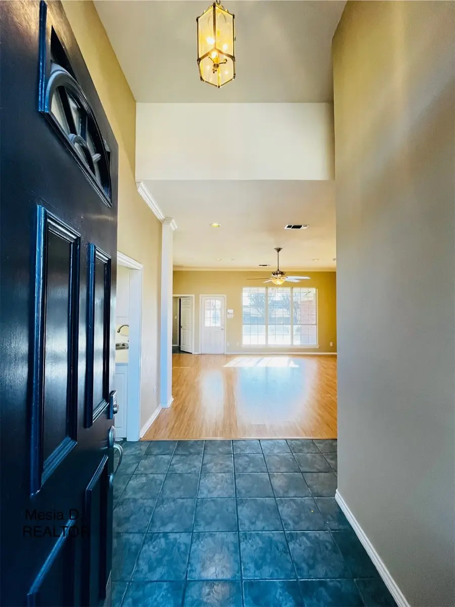 7313 Chambers Lane, Fort Worth, TX 76179 - Image #3